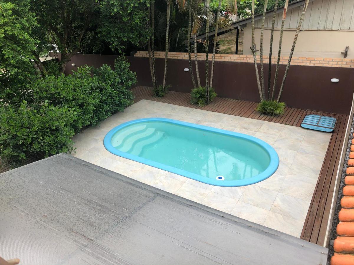 Linda Casa Com Piscina Em Bombinhas, Espaco Inteiro 外观 照片