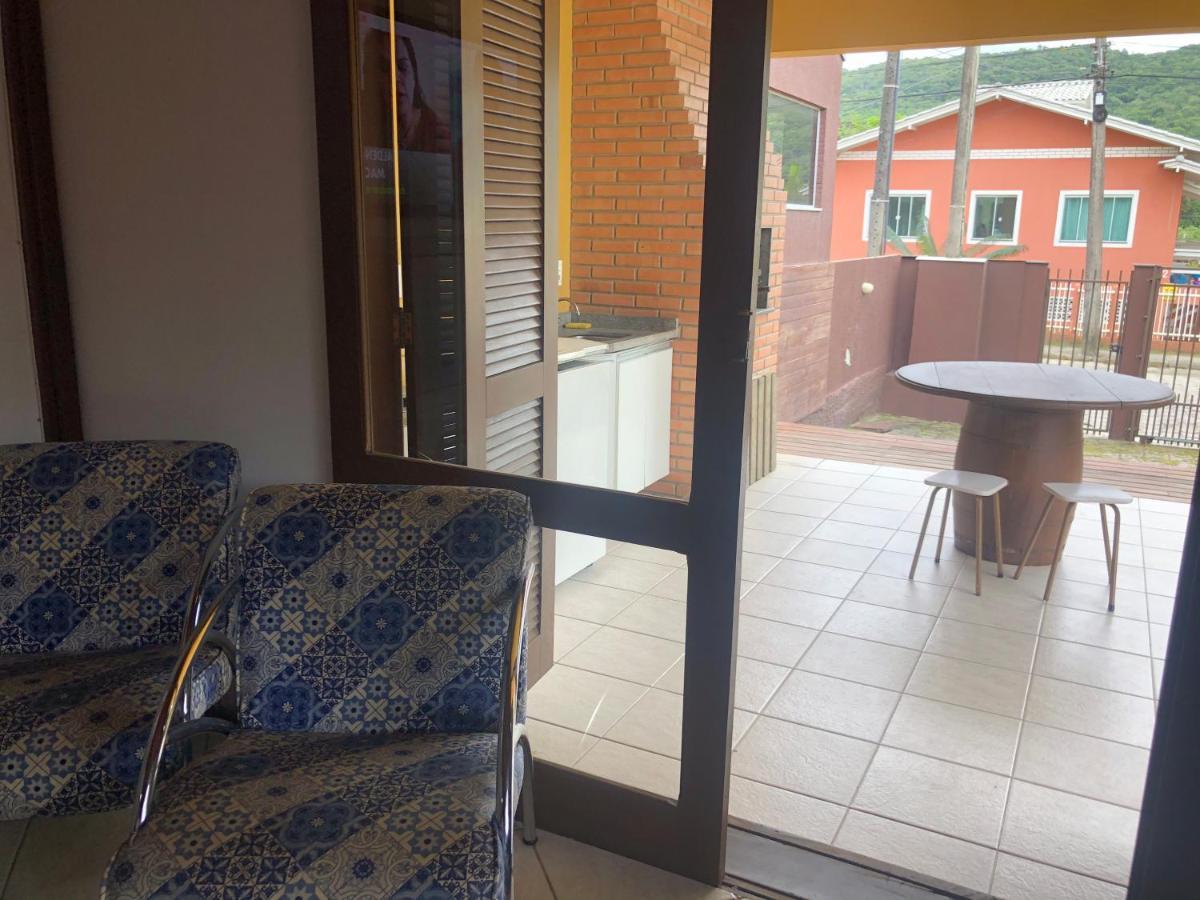 Linda Casa Com Piscina Em Bombinhas, Espaco Inteiro 外观 照片