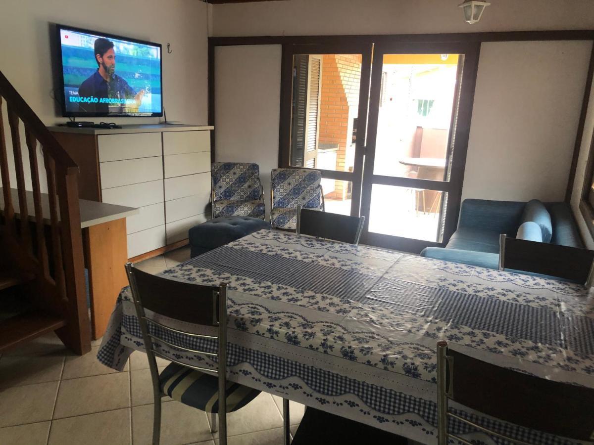 Linda Casa Com Piscina Em Bombinhas, Espaco Inteiro 外观 照片