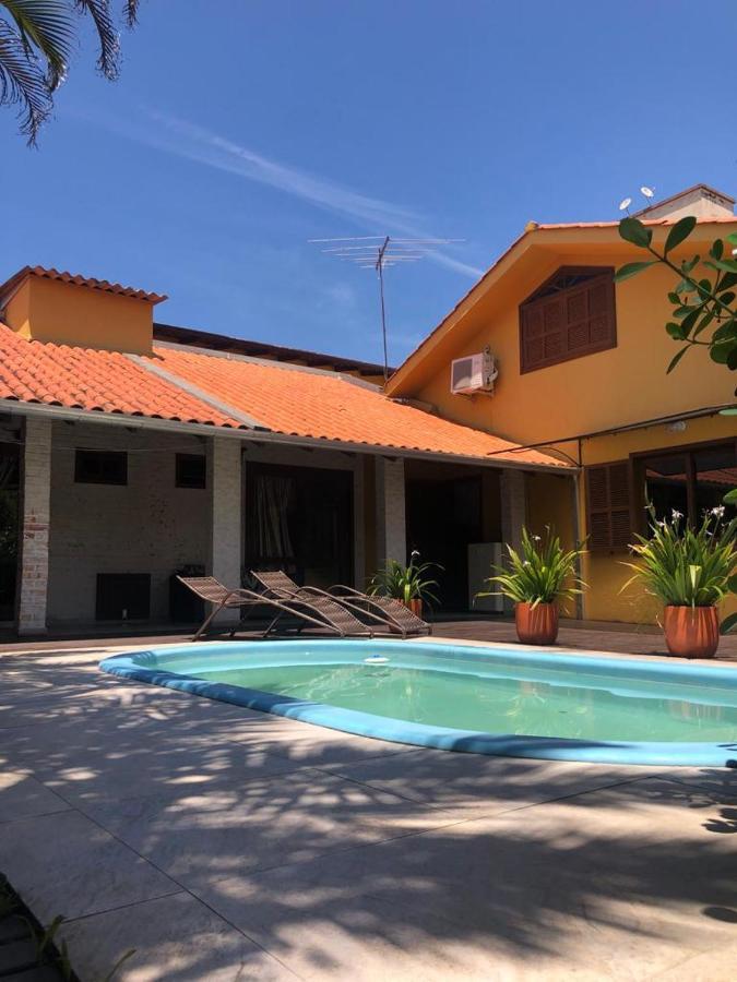 Linda Casa Com Piscina Em Bombinhas, Espaco Inteiro 外观 照片