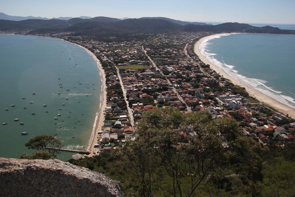 Linda Casa Com Piscina Em Bombinhas, Espaco Inteiro 外观 照片